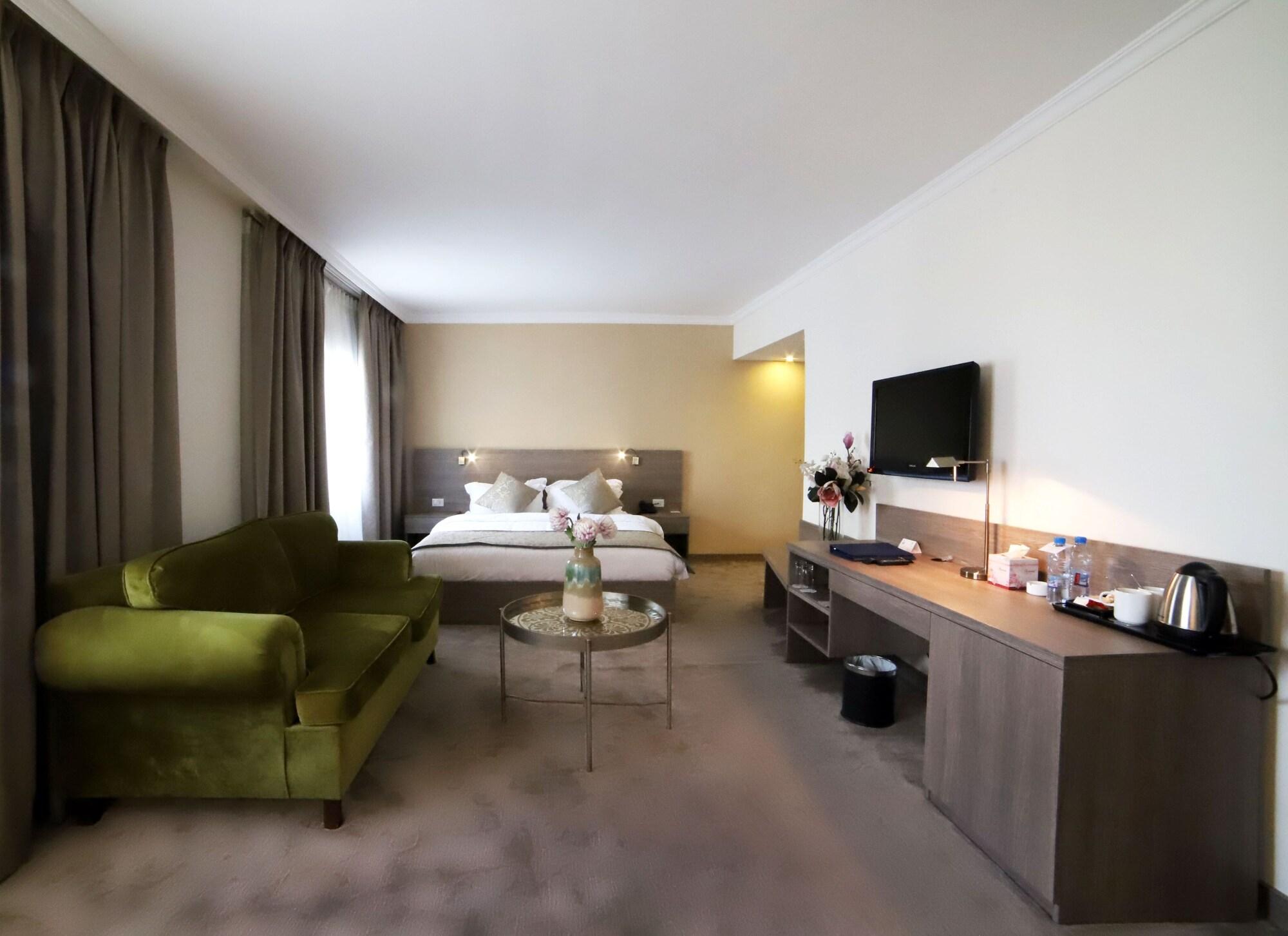 The Sanrock Hotel Amman Eksteriør billede