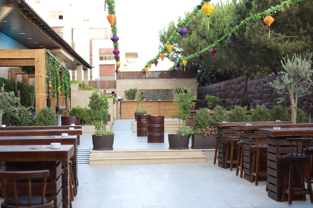 The Sanrock Hotel Amman Eksteriør billede
