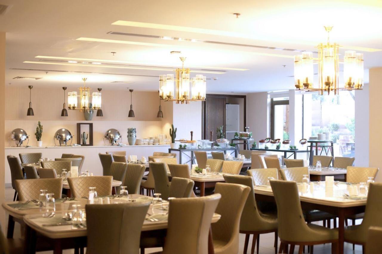 The Sanrock Hotel Amman Eksteriør billede