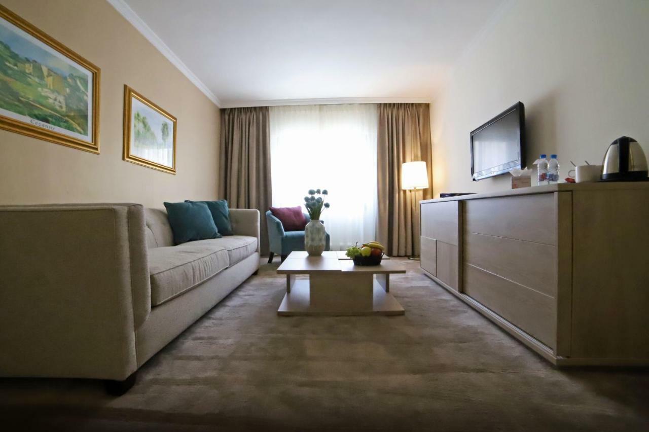 The Sanrock Hotel Amman Eksteriør billede