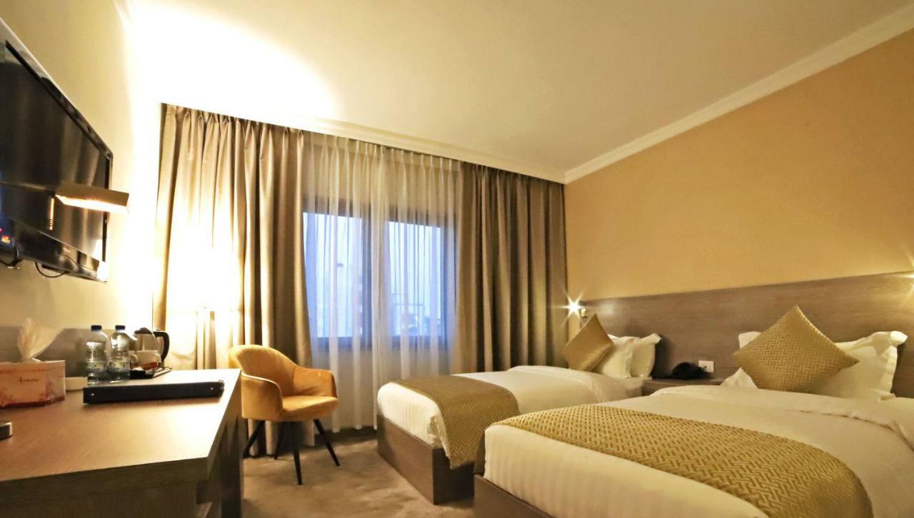 The Sanrock Hotel Amman Eksteriør billede